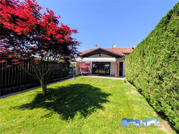 casa indipendente in vendita a Pavone Canavese