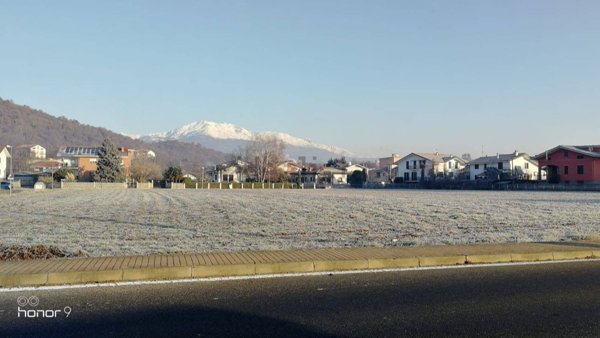 casa indipendente in vendita a Pavone Canavese