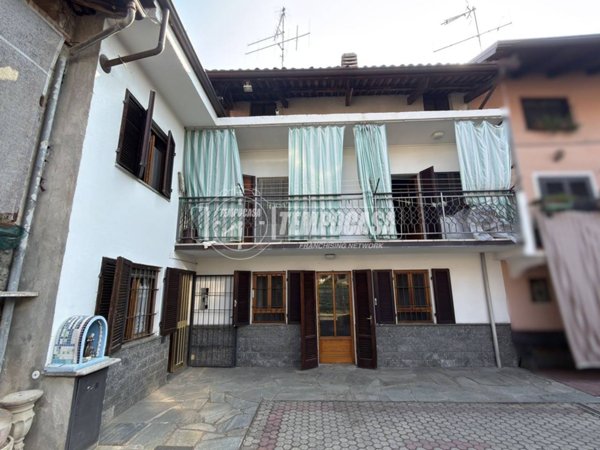 casa indipendente in vendita a Pavone Canavese