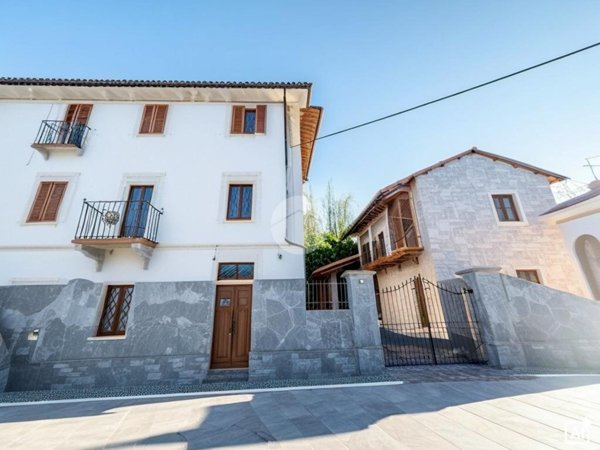 casa indipendente in vendita a Pavone Canavese