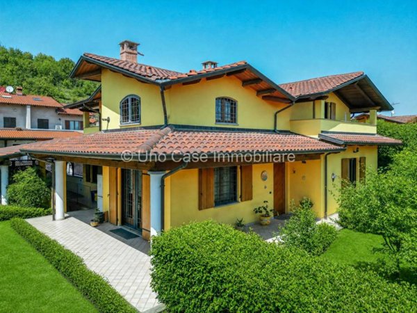 casa indipendente in vendita a Pavone Canavese