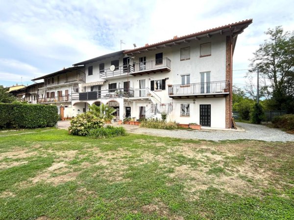 casa indipendente in vendita a Pavone Canavese