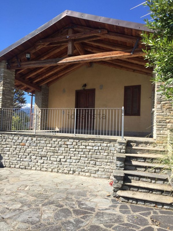 casa indipendente in vendita a Pecetto Torinese