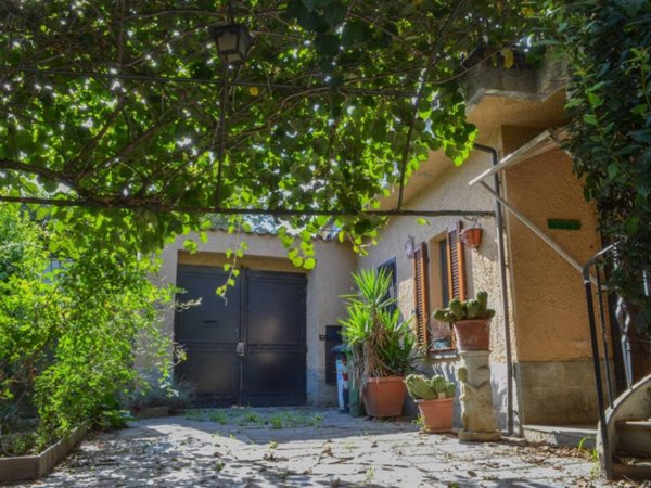 esavano in vendita a Pecetto Torinese