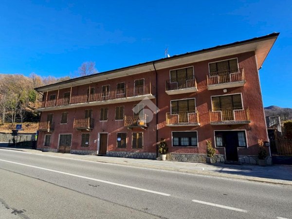 casa indipendente in vendita a Perosa Argentina