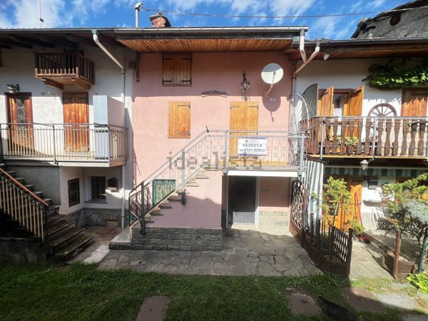 casa indipendente in vendita a Perosa Argentina