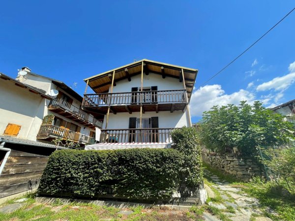 casa indipendente in vendita a Perosa Argentina