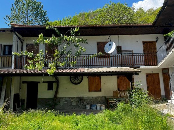 casa indipendente in vendita a Perosa Argentina