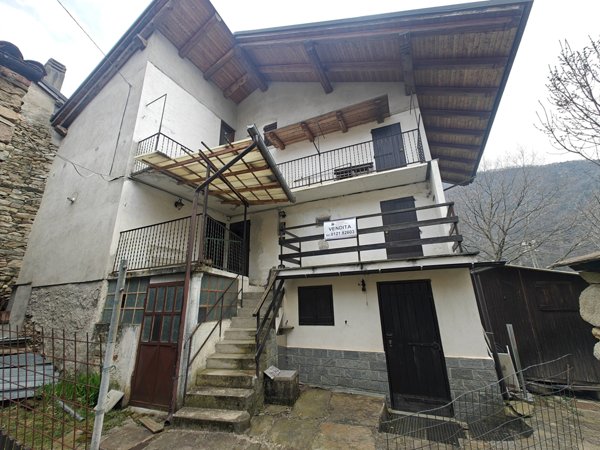 casa semindipendente in vendita a Perosa Argentina