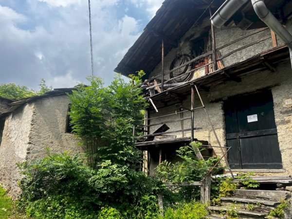 casa indipendente in vendita a Perosa Argentina