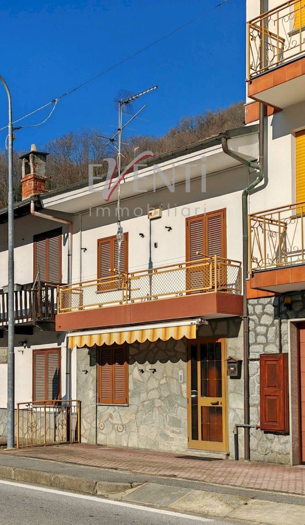 casa indipendente in vendita a Perosa Argentina