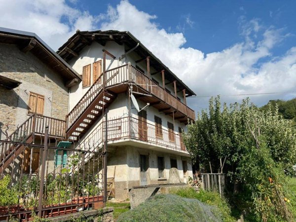 casa indipendente in vendita a Perosa Argentina