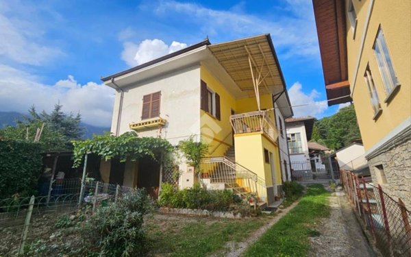 casa indipendente in vendita a Perosa Argentina