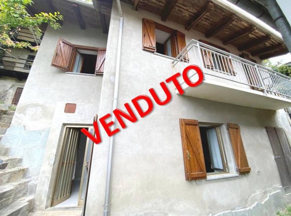 casa indipendente in vendita a Perosa Argentina