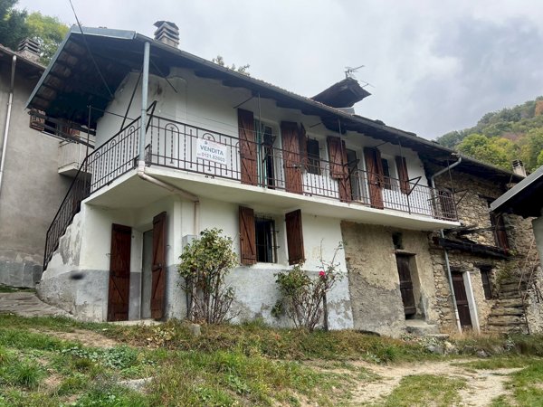 casa semindipendente in vendita a Perosa Argentina