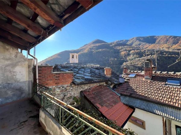 casa indipendente in vendita a Perosa Argentina