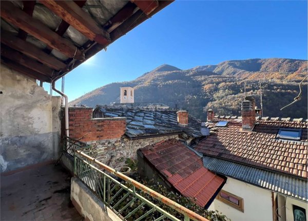 casa indipendente in vendita a Perosa Argentina