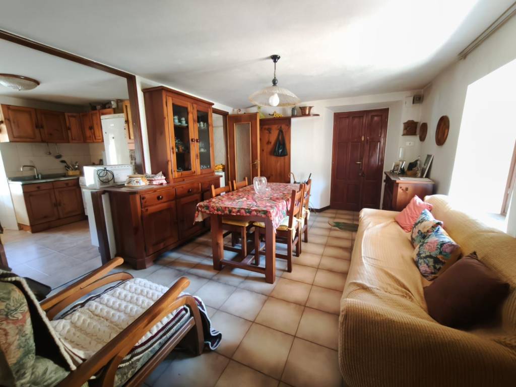 appartamento in vendita a Perosa Argentina