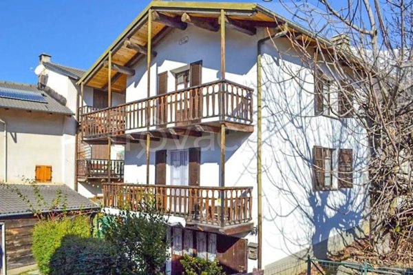 casa indipendente in vendita a Perosa Argentina