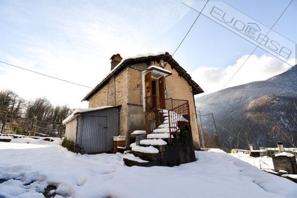 casa indipendente in vendita a Perosa Argentina