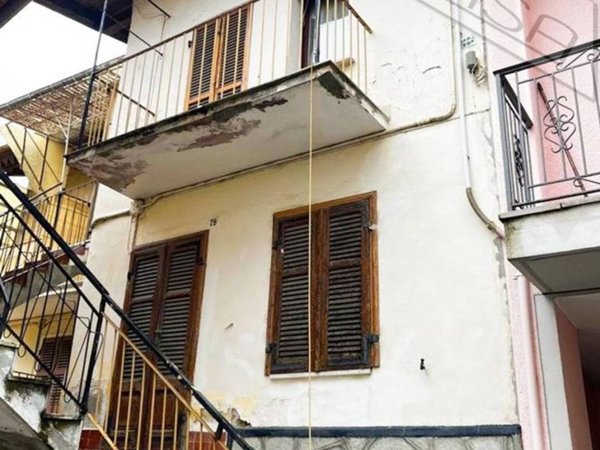 casa indipendente in vendita a Perosa Argentina