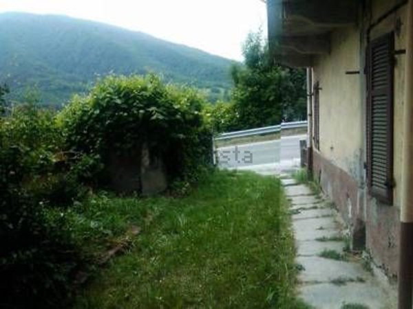 casa indipendente in vendita a Perosa Argentina