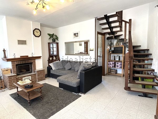 casa indipendente in vendita a Perosa Canavese