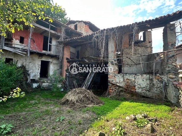 casa indipendente in vendita a Perosa Canavese