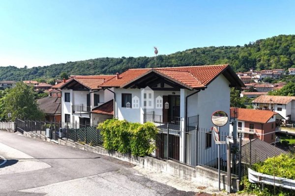 casa indipendente in vendita a Perosa Canavese