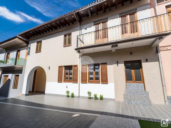 casa indipendente in vendita a Perosa Canavese