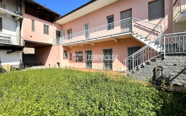 casa indipendente in vendita a Perosa Canavese