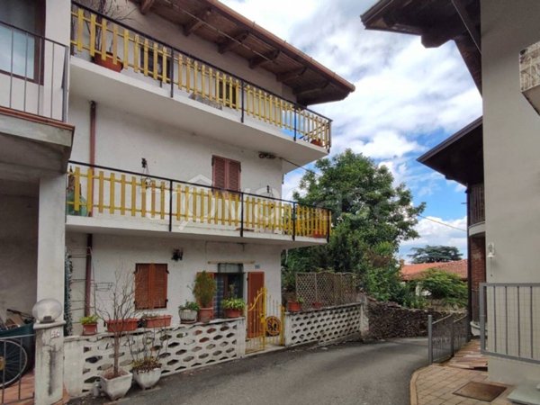 casa indipendente in vendita a Perosa Canavese