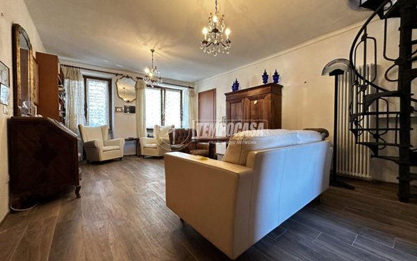 casa indipendente in vendita a Perosa Canavese