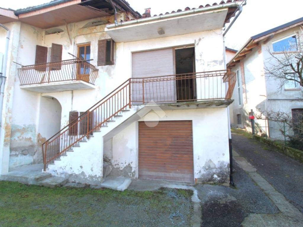 casa indipendente in vendita a Perosa Canavese