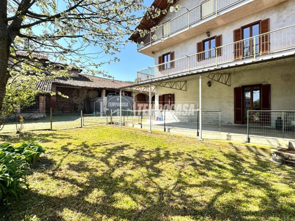 casa indipendente in vendita a Perosa Canavese