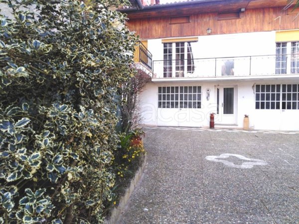 casa indipendente in vendita a Perosa Canavese