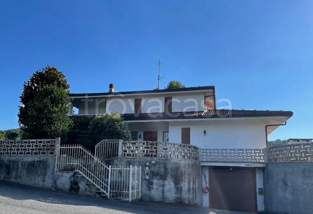 casa indipendente in vendita a Perosa Canavese