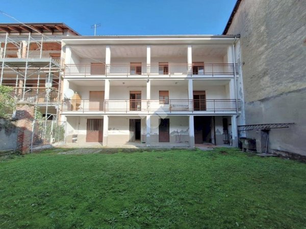 casa indipendente in vendita a Perosa Canavese