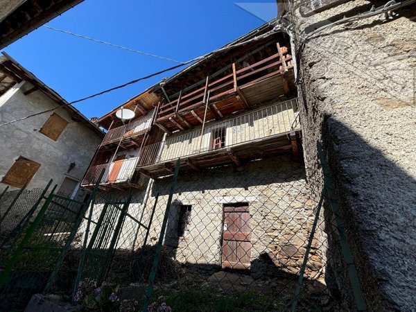attico in vendita a Perrero