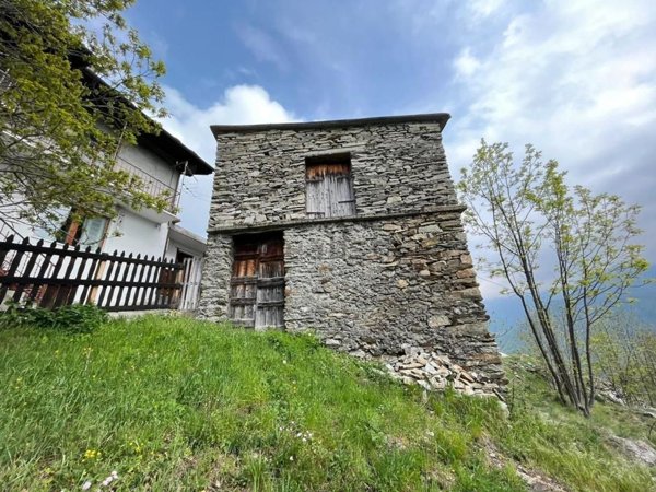 appartamento in vendita a Perrero