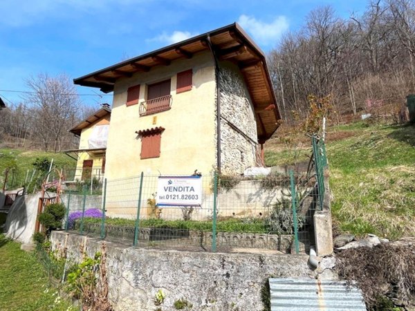 casa semindipendente in vendita a Perrero