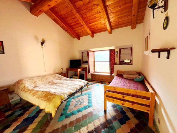 casa semindipendente in vendita a Perrero