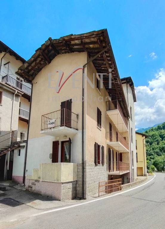 appartamento in vendita a Perrero