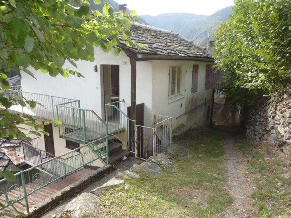 appartamento in vendita a Perrero