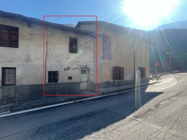 casa indipendente in vendita a Perrero