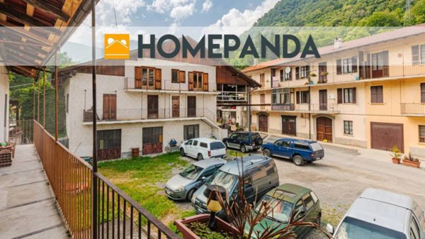 casa indipendente in vendita a Perrero