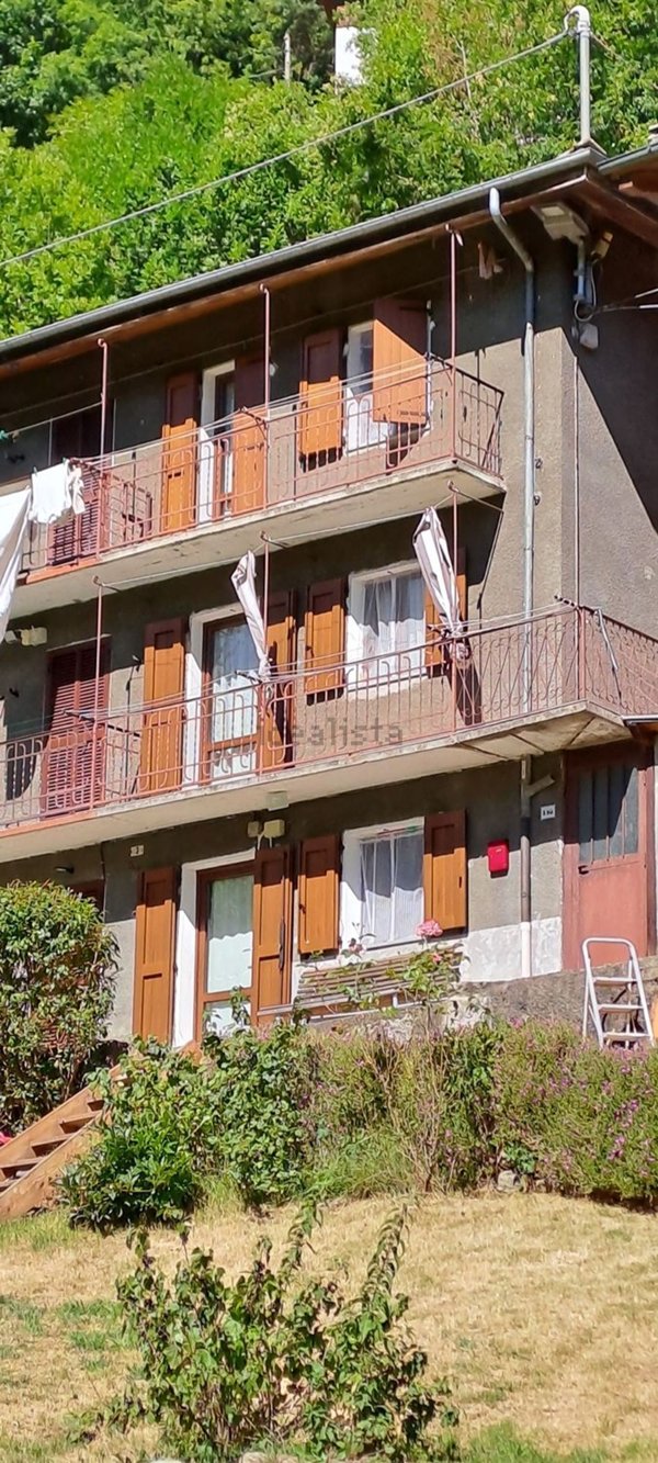 casa indipendente in vendita a Perrero