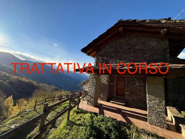 casa indipendente in vendita a Perrero