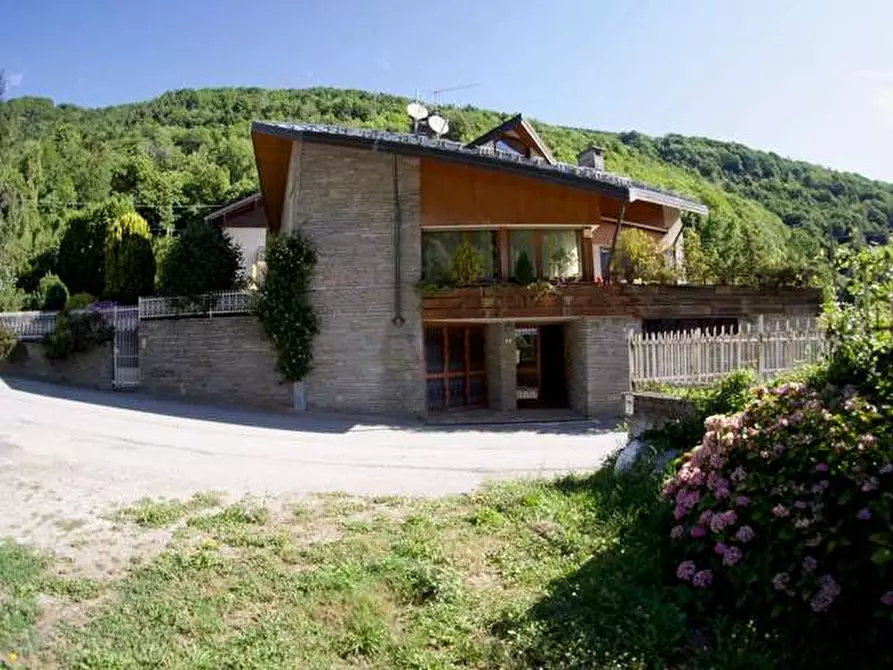 casa indipendente in vendita a Perrero