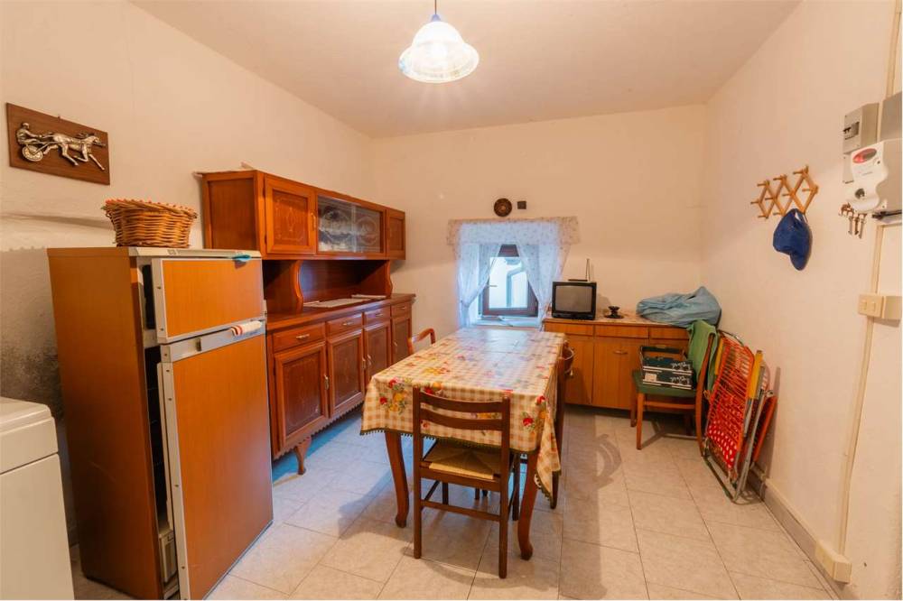 casa indipendente in vendita a Perrero